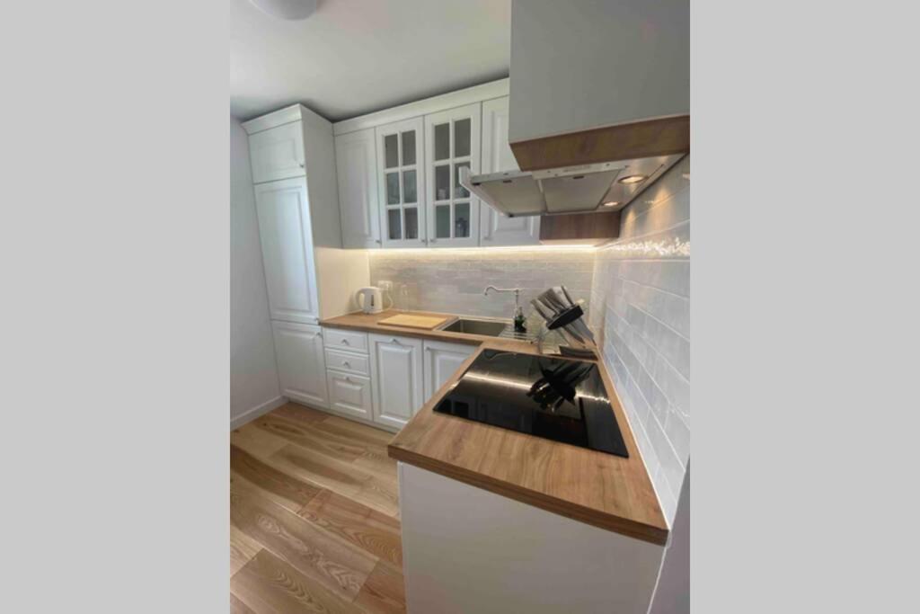 ילנייה גורה Mountain View 2-Double Bedroom Apartment מראה חיצוני תמונה