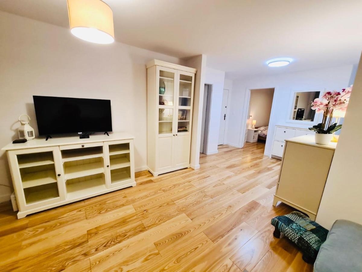 ילנייה גורה Mountain View 2-Double Bedroom Apartment מראה חיצוני תמונה