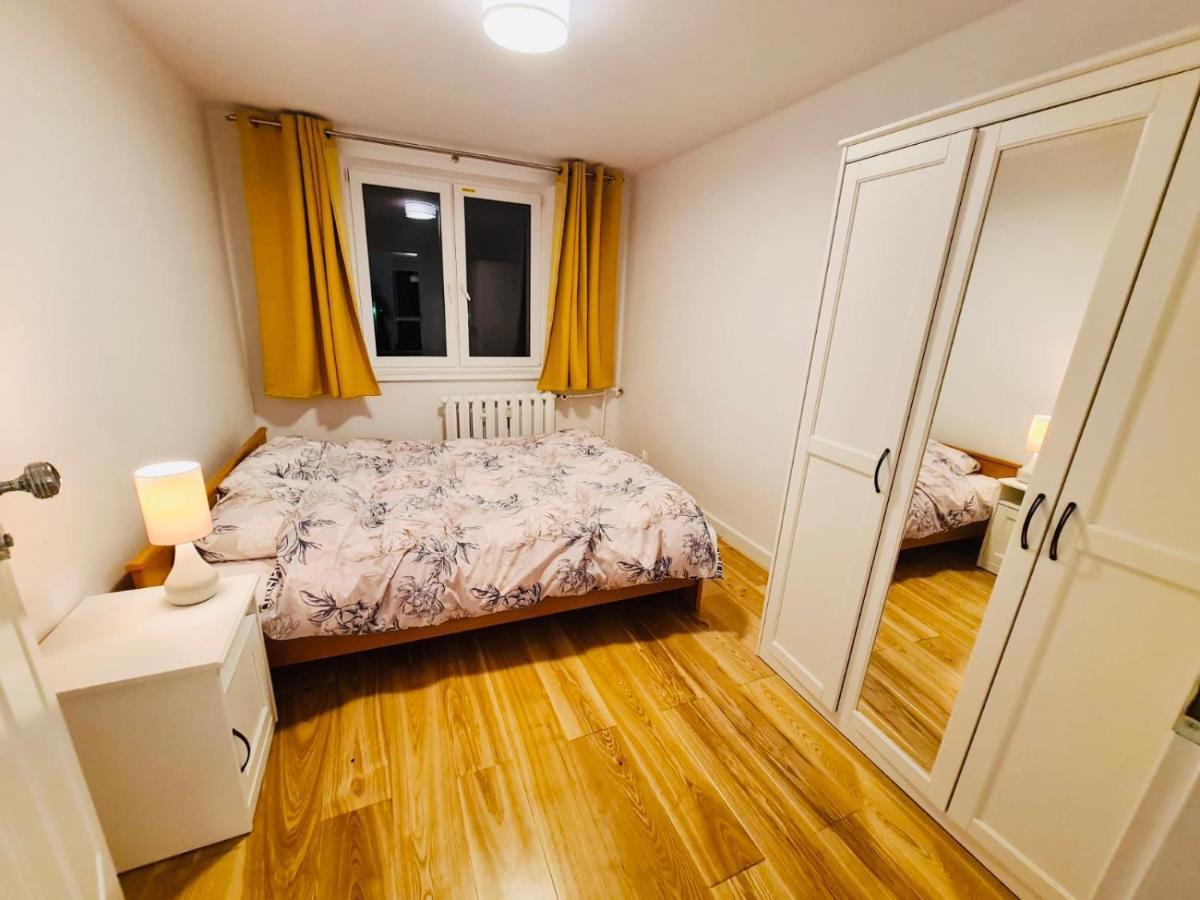 ילנייה גורה Mountain View 2-Double Bedroom Apartment מראה חיצוני תמונה